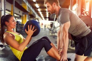 Jak wybrać najlepszego trenera personalnego? Oto kilka kluczowych wskazówek