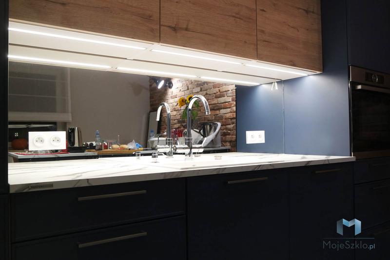 Lustro w kuchni a wybór menu – czy ich obecność ma znaczenie?