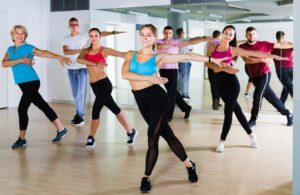 Zumba – Dlaczego Ten Trend Ciągle W Modzie Zyskuje Na Popularności?
