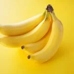 Czy można jeść banana ze skórką? Oto jak prawidłowo obrać banana!